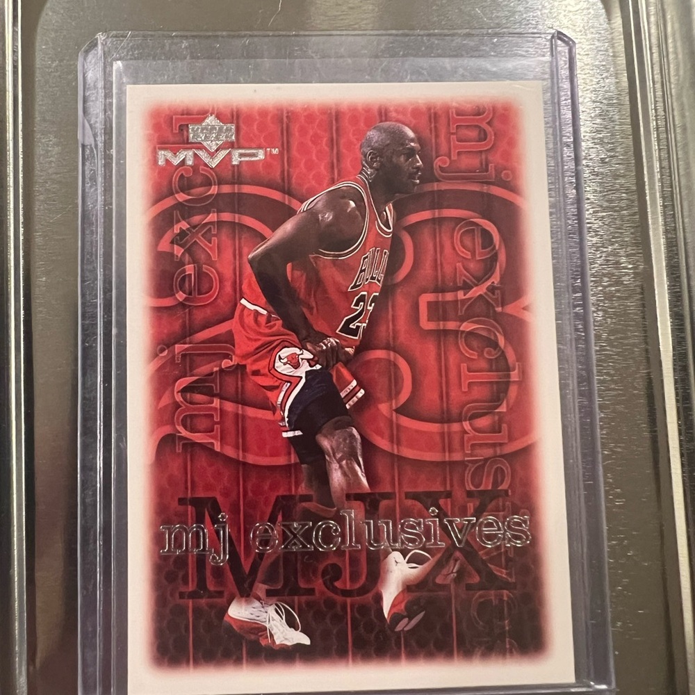 1999-00 Michael Jordan Upper Deck MVP 200